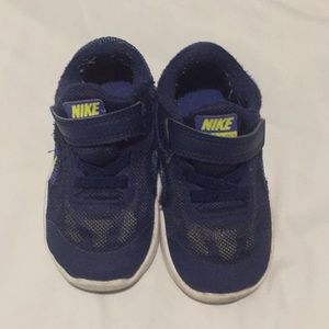 toddler Nike